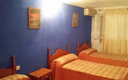 El Duque מלון 2*